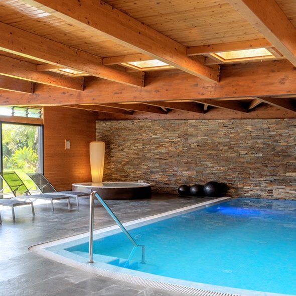 Hotel com piscina coberta em Vilamoura