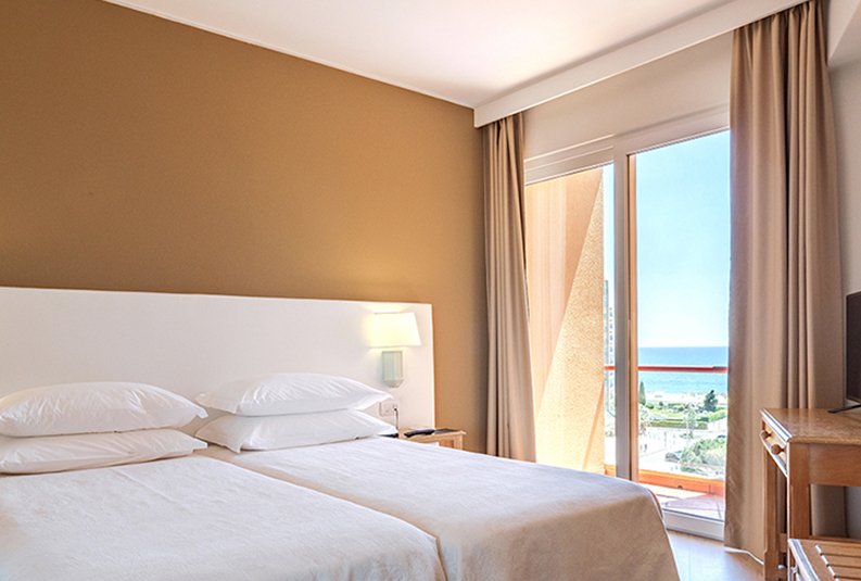 1 BEDROOM SUITE WITH TERRACE