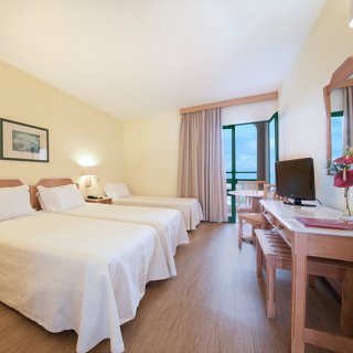 Funchal Holidays | Dom Pedro Garajau | Triple Room