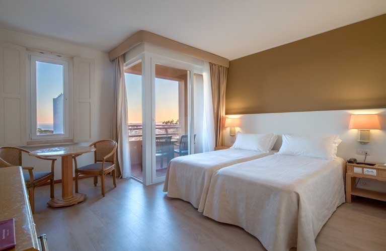 Classic Room Sea View | Dom Pedro Marina