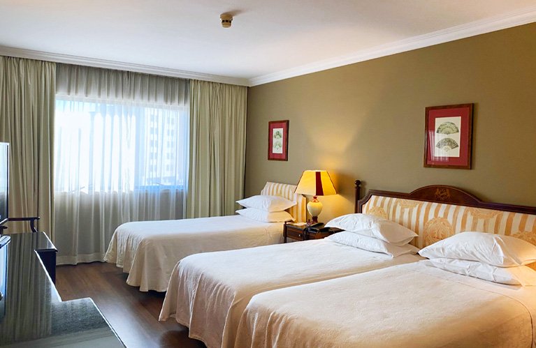 Triple Room