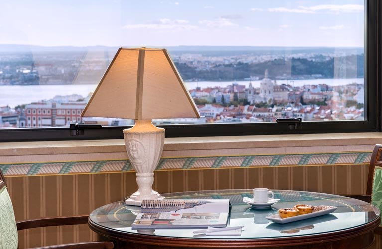 Lisbon Holidays - Dom Pedro Lisboa - Suite with River View